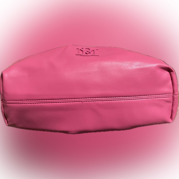 BADGLEY MISCHKA WRAPPED FRAME CROSSBODY HOT PINK NWT - Picture 3 of 4